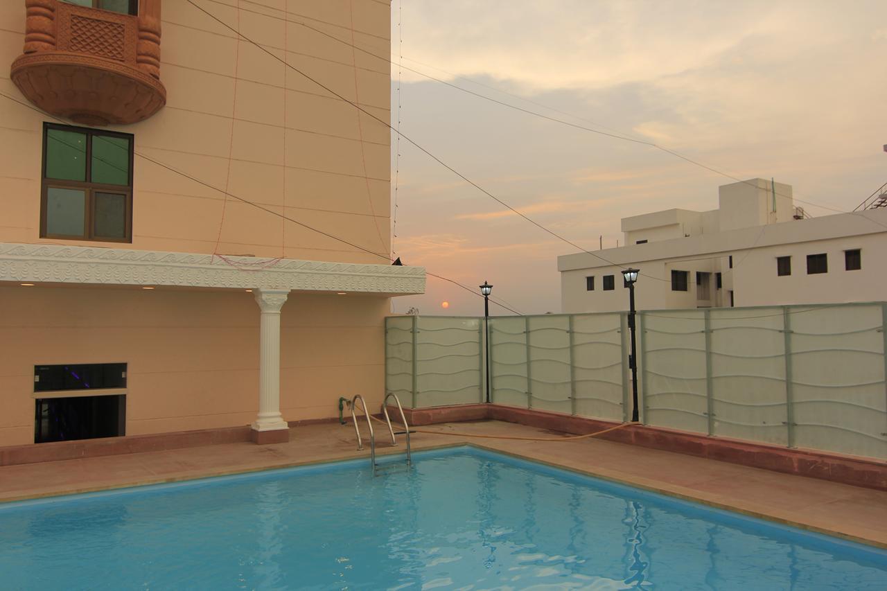 Hotel Sai Dharam Palace Shirdi Exterior foto